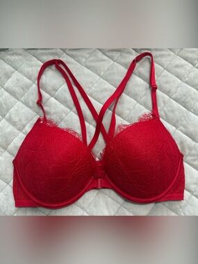 Victoria's Secret Red Lace Bombshell Plunge Bra with Strappy Back - 32c